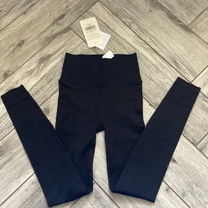 NWT Fabletics  high-waisted sculptknit size Small